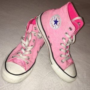 Converse High Tops Hot pink